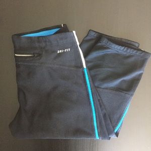 Nike Black Dri Fit Capris/Crops
